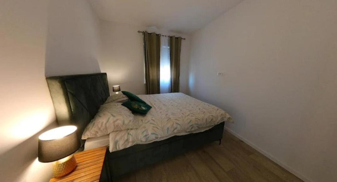 New Apartman P & B Appartement Trogir Buitenkant foto