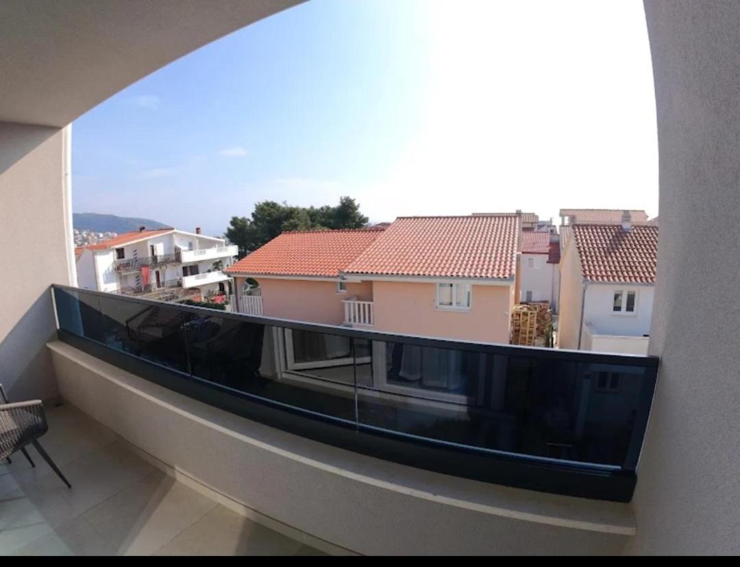 New Apartman P & B Appartement Trogir Buitenkant foto