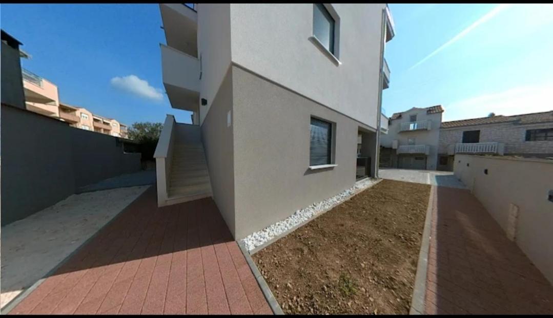 New Apartman P & B Appartement Trogir Buitenkant foto